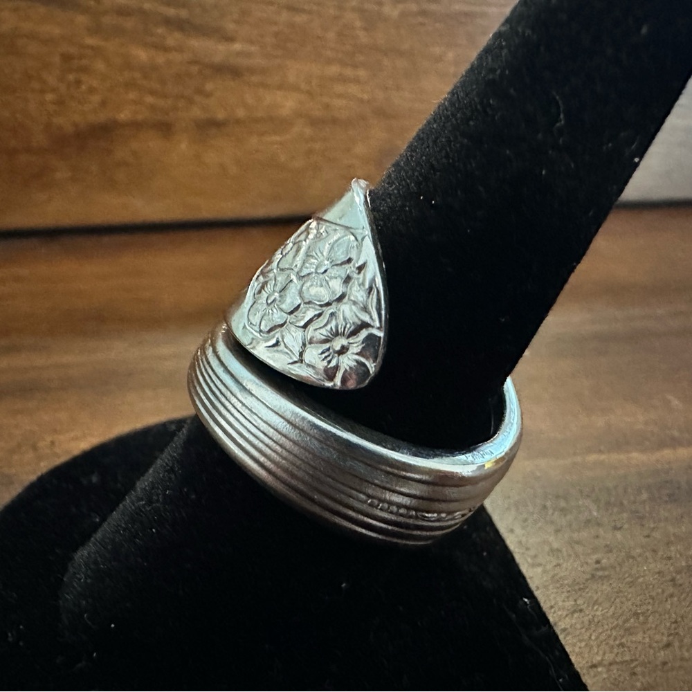 Spiral Spoon Ring - Picture 4 of 14